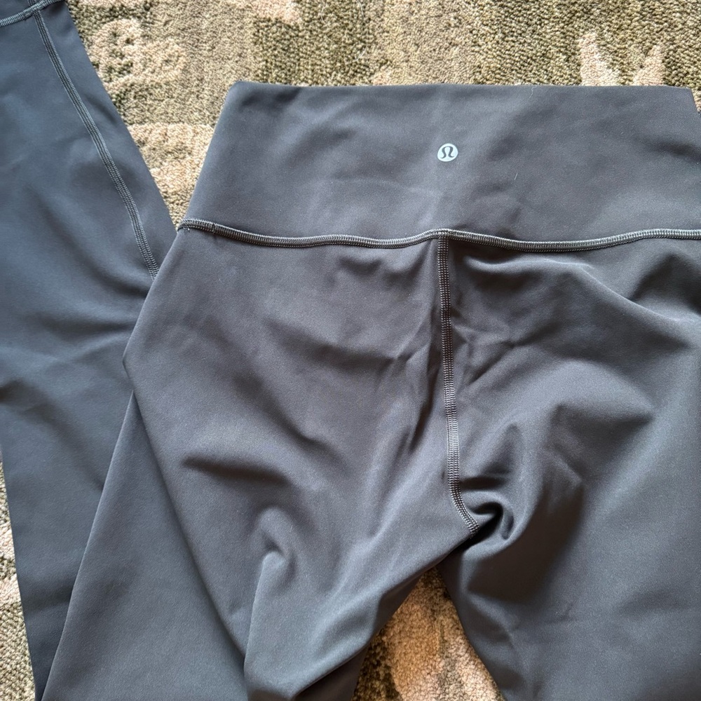 Lululemon Camo High-Rise Leggings - Picture 7 of 9